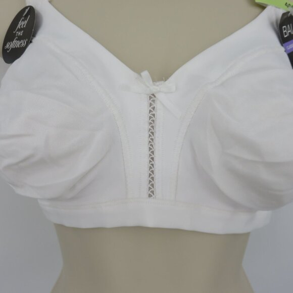Bali 40B Bra Wireless Classic Support Cool Comfort Fabric Solid White NEW - Picture 3 of 12